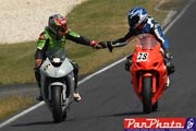 Shakehands